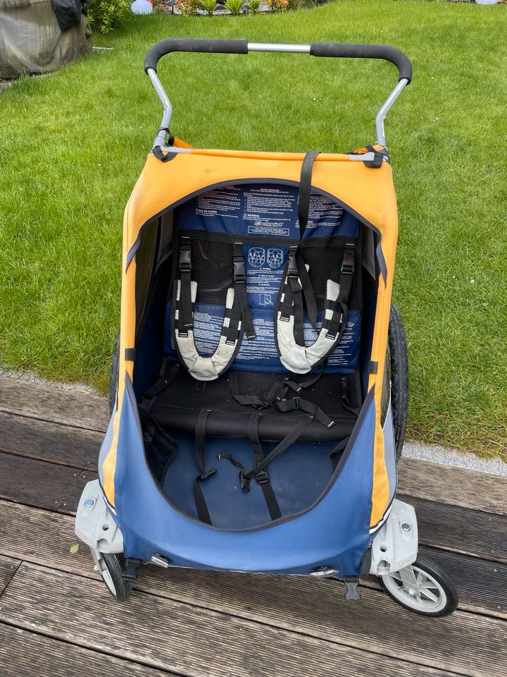 Fahrradanhänger für 2 Kinder von Chariot in München