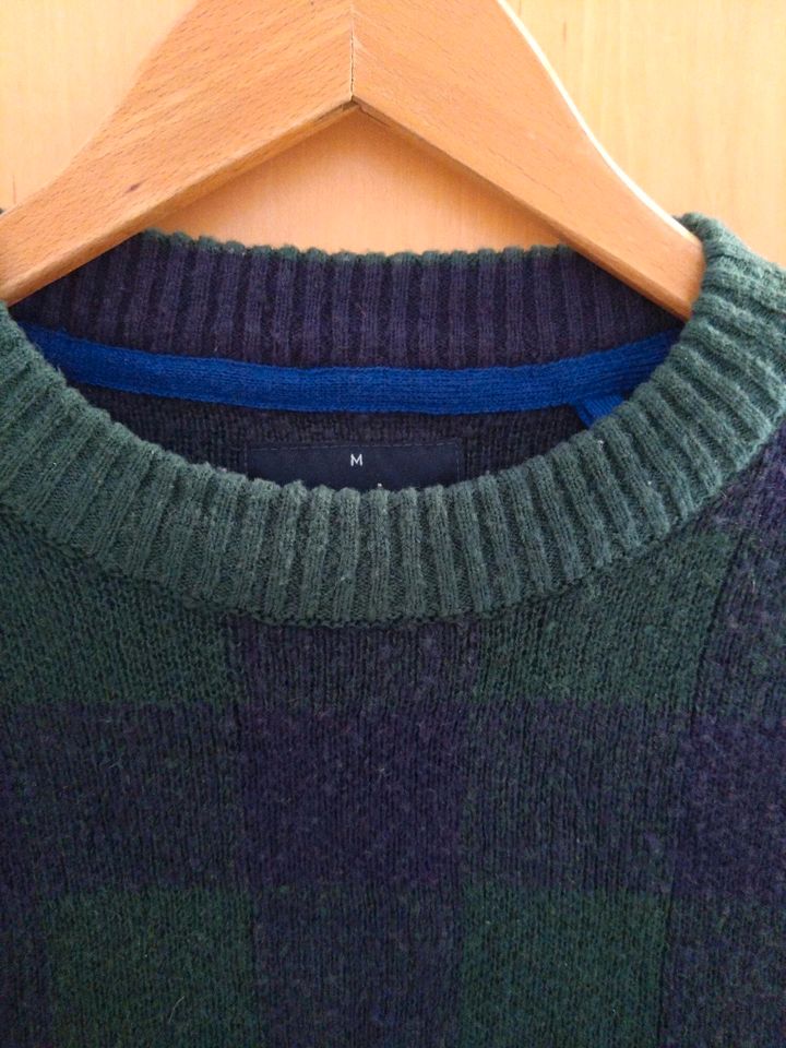 Karierter Pullover in Grafenau