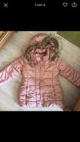 Winterjacke Mädchen Größe 122 H&M Frankfurt am Main - Ginnheim Vorschau