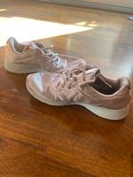 Nike Schuhe Größe 40 Hessen - Maintal Vorschau