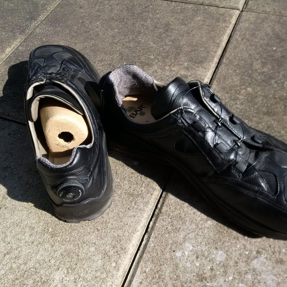 BÄR Schuh (evian; 47), Sneaker mit außergewöhnlichem Verschluss in Centrum