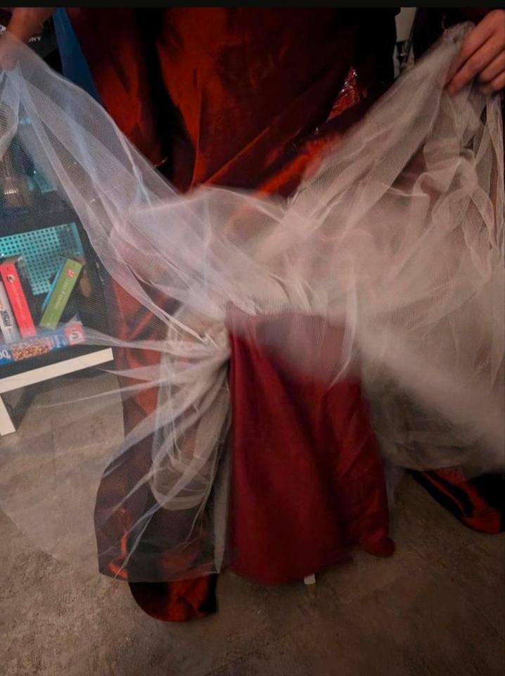 hochwertiges Tafft Abendkleid zu verkaufen einmal getragen in Datteln