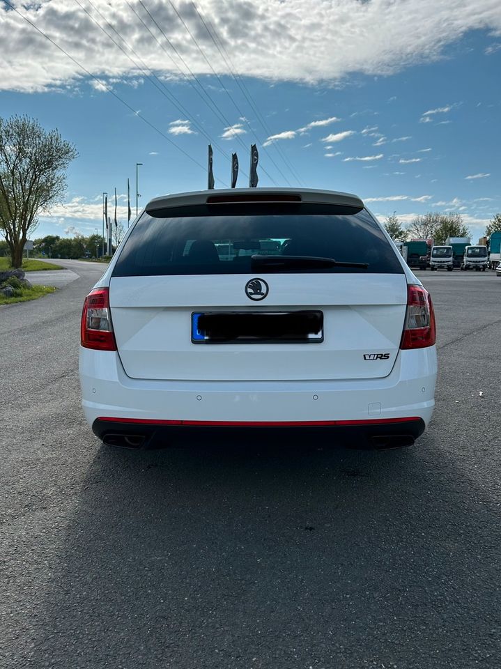 Skoda Octavia 2.0 TSI DSG RS Kombi RS Autogas Lpg in Brilon