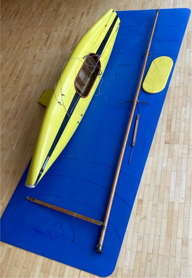 Modellsegelboot Rumpf und Mast in Wangen im Allgäu