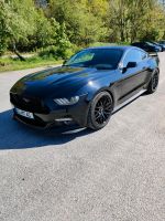 Ford Mustang GT, unfallfrei, Schaltgetriebe, schwarz Sachsen - Bautzen Vorschau