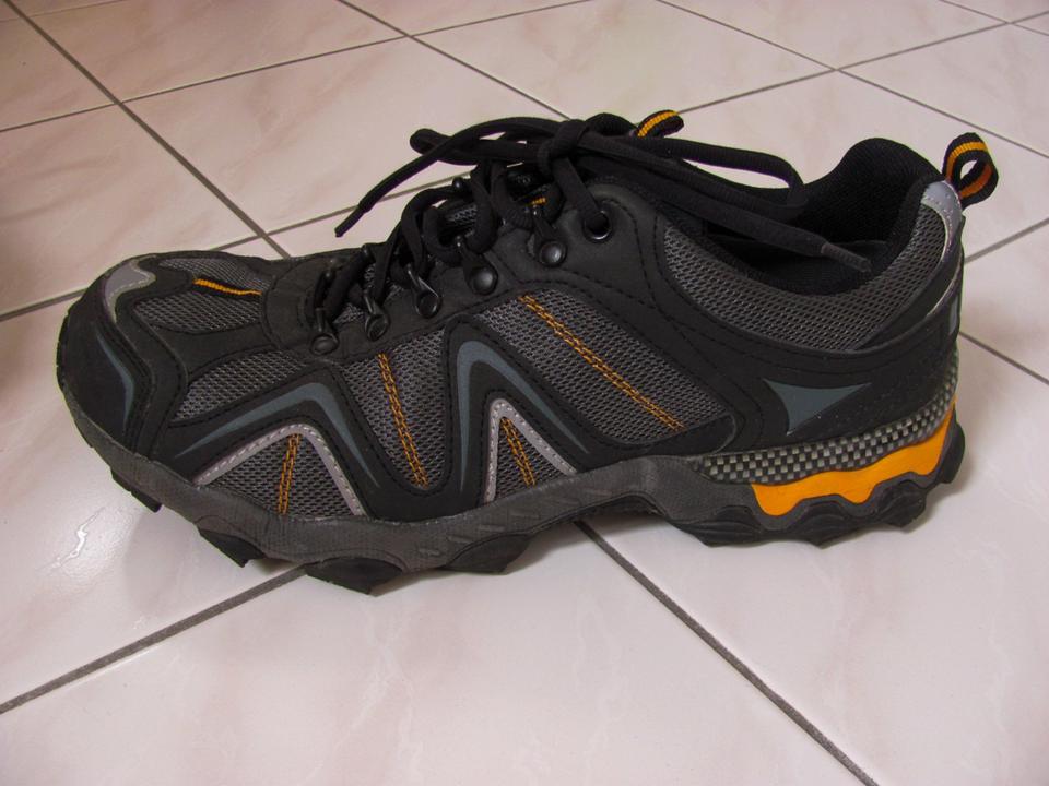 Herren-Trekking-Schuhe von Tchibo Gr. 42 in Heidenau