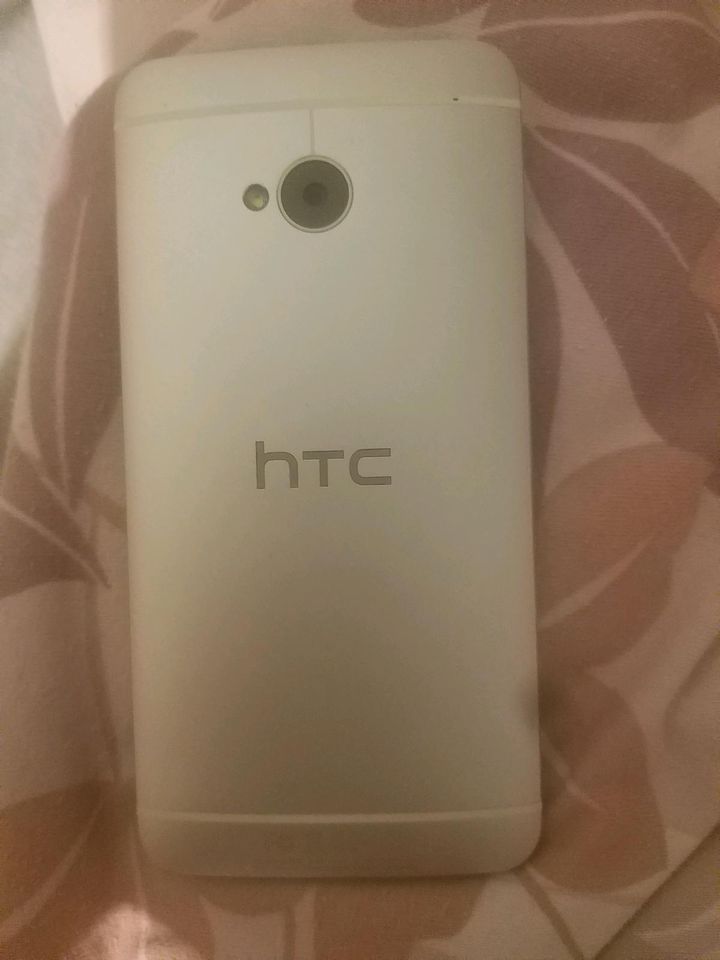 Htc one m7  32GB in Duisburg