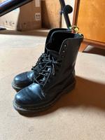 Dr Martens 10-Loch Gr.40 Baden-Württemberg - Schlat Vorschau