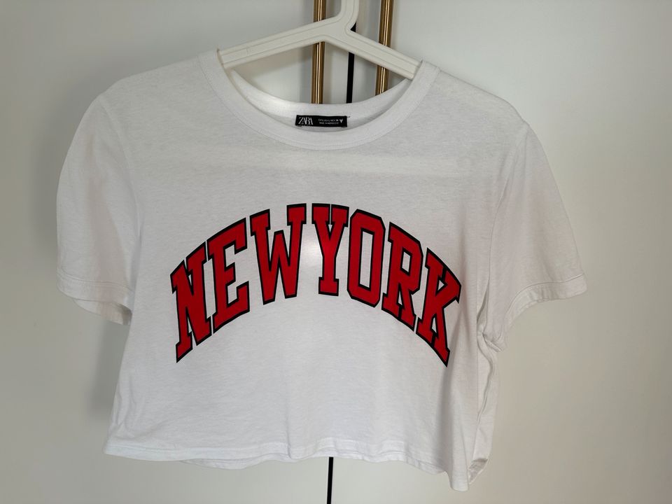 Zara Cropped Tshirt Top New York oversized in Hamburg