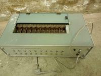 Ein altes original DDR  RFT Batterie Mehrfach, Ladegerät Berlin - Mitte Vorschau