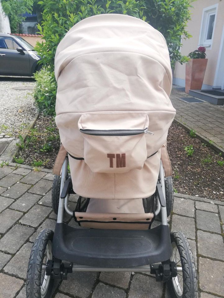 Kinderwagen in Odelzhausen