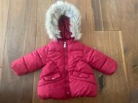 Zara Winterjacke Jacke rot mit Kapuze 74 Kr. Dachau - Bergkirchen Vorschau