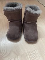 Baby uggs, Uggs, babyschuhe, lauflernschuh, Baby Boots Düsseldorf - Pempelfort Vorschau