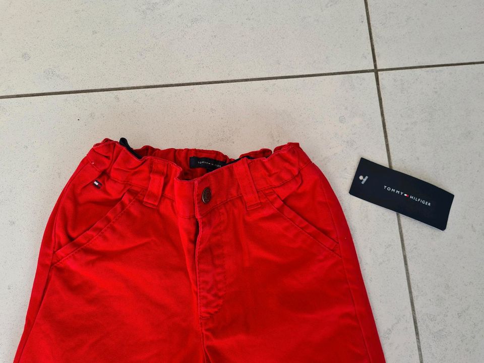 Tommy Hilfiger Chino Hose Mini Toddler Rot 98 / 3T Neu in München