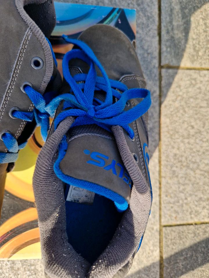 Heelys blau grau in Größe 36,5 in Hamburg