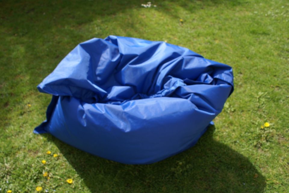 Sitzsack blau robust und reißfest 140x130cm (nachfüllbar) JAKO-O in Ismaning
