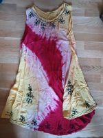 Sommerkleid gebatikt in Rot und Gelb mit Bestickung Stuttgart - Stuttgart-Süd Vorschau
