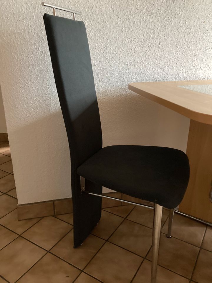 Esstisch mit drei Stühlen in Selm
