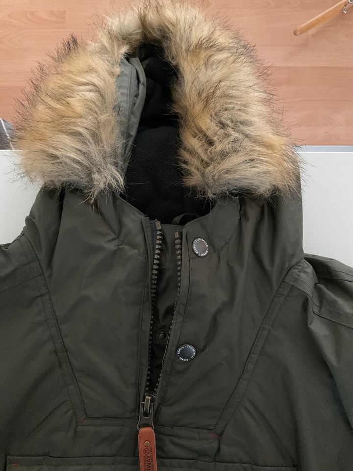 Geographical Winterjacke in Esslingen