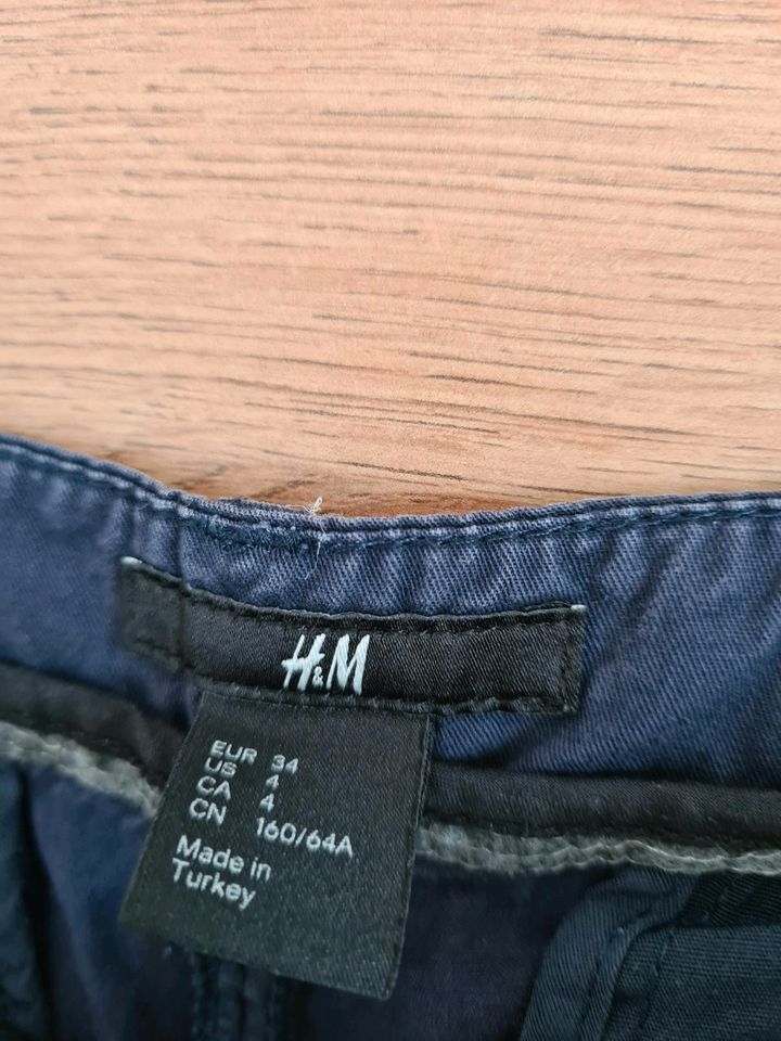 Hose H&M - Gr. 34 - zu verschenken in Barntrup