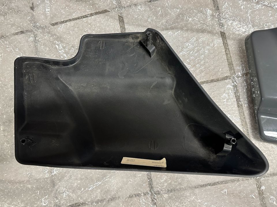 Originale Harley Davidson Seiten Cover - Road Glide / Steet Glide in Herford