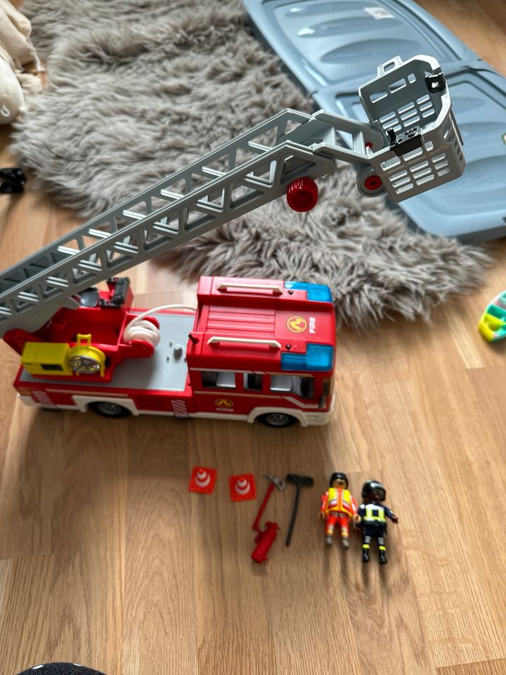 Playmobil Feuerwehrauto mit Licht und Musik in Herne