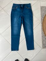 Jeans, blau, c&a, Größe 40 Hessen - Dietzenbach Vorschau