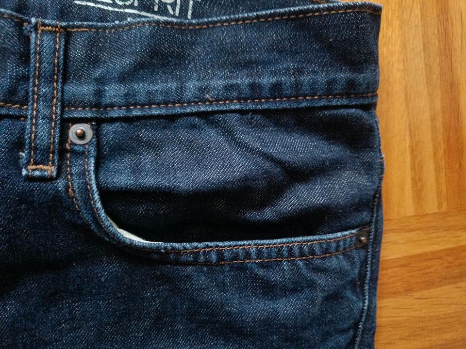 Esprit Herren Jeans dark blue 31/32 slim in Hanstedt