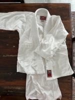 Anzug für Judo, Karate Größe 130 Schleswig-Holstein - Stapelfeld Vorschau