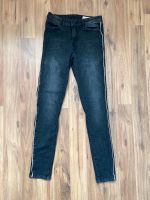 Esmara Super Skinny Fit 36 schwarz Medium Waist Sachsen - Riesa Vorschau