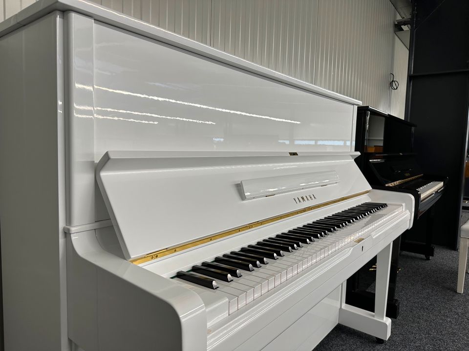 Yamaha Klavier, Mod. U1, weiss poliert, Garantie, TOP Zustand in Swisttal