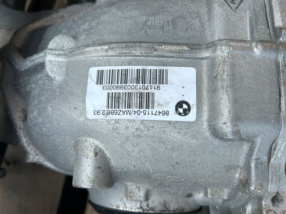 Bmw G30 31 komplett Hinterachse Achstrager Differential 864711504 in Dorsten