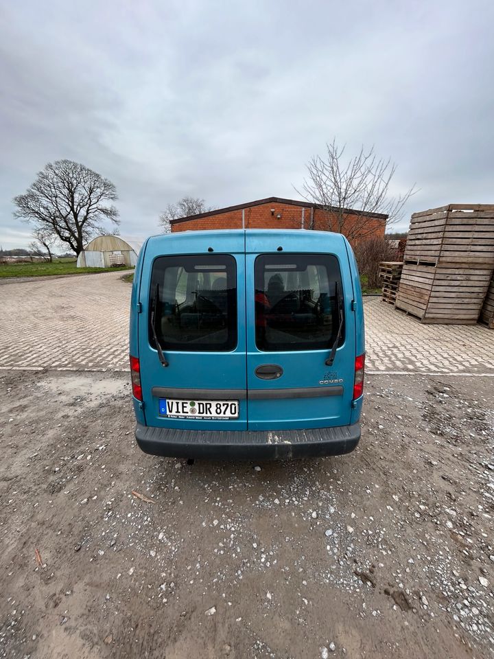 Opel combo Transporter Kastenwagen in Willich