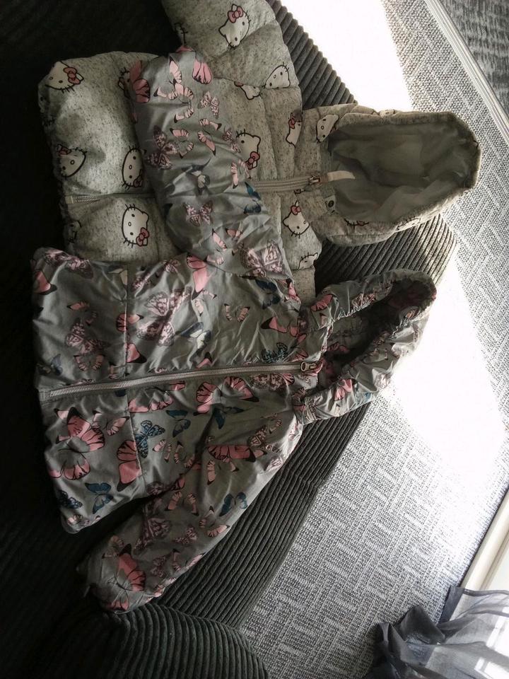 2 schöne Mädchen Jacken gr 74 , Preis inkl Versand in Koblenz