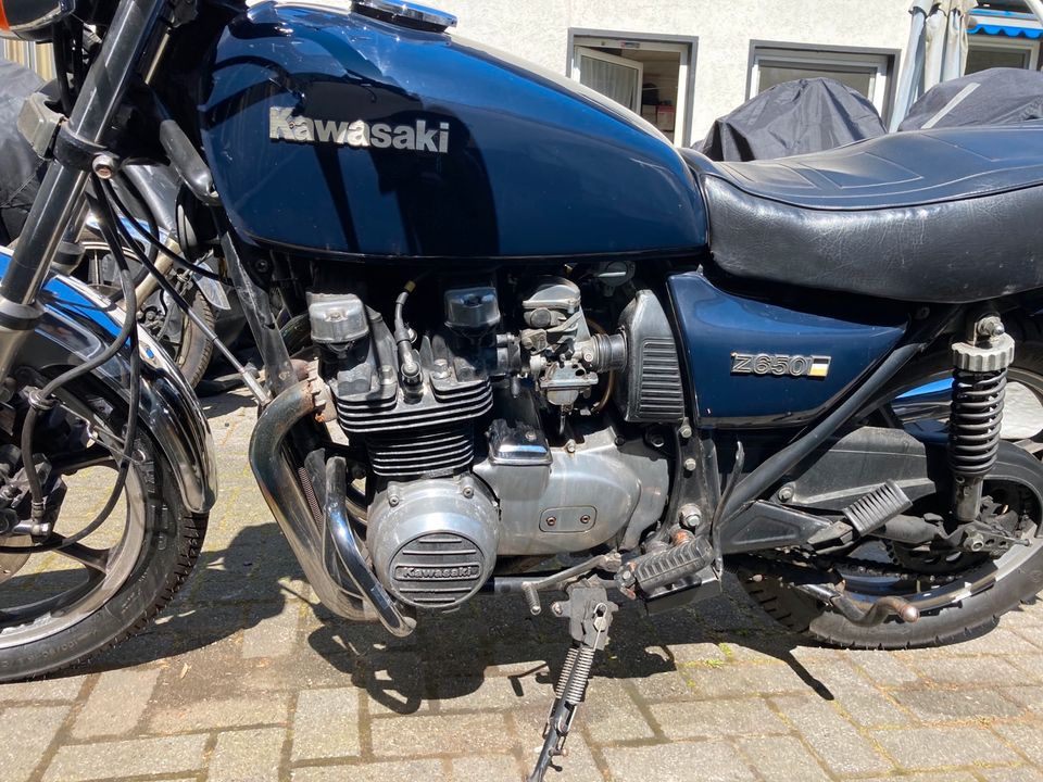 Kawasaki Z 650 F Typ Z 650 B aus 1982 ZWEITE HAND TÜV 8-2023 in Bochum