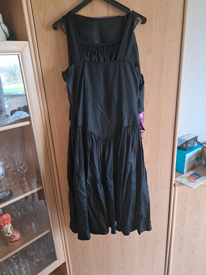 Vintage Kleid ca. 68 Jahre alt in Krummwisch