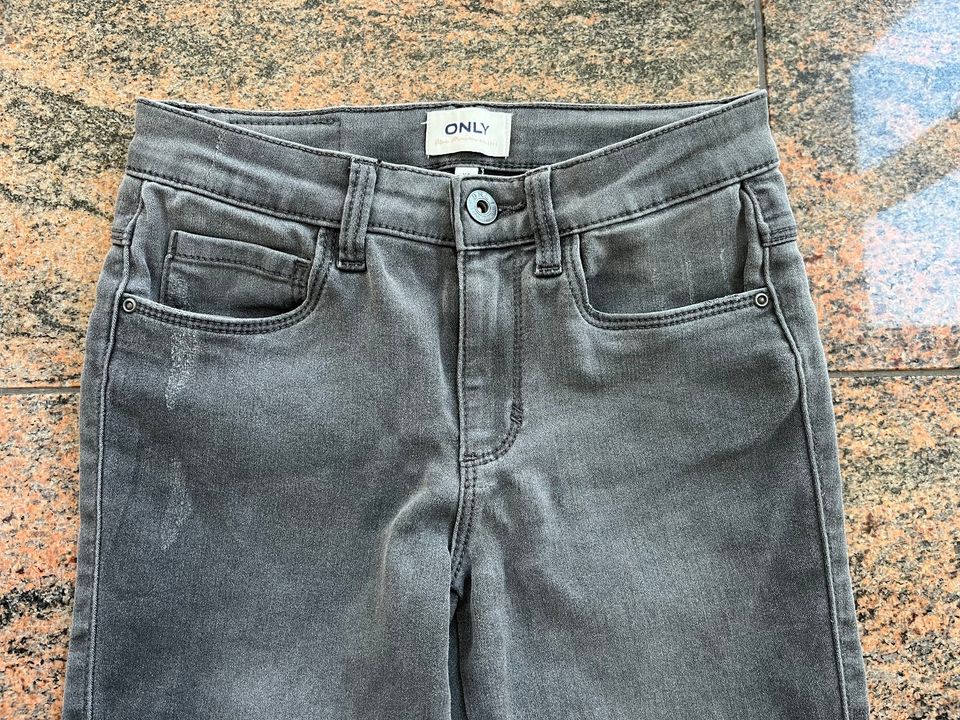 ONLY Klassische Skinny Fit Jeans, Dark Grey Denim, Gr. XS | 30 in Stuttgart