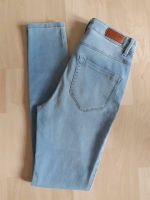 wie NEU: Jeans/Hose ONLY Royal HW SK Jeans BB, Gr. S/30, hellblau Rheinland-Pfalz - Wissen Vorschau