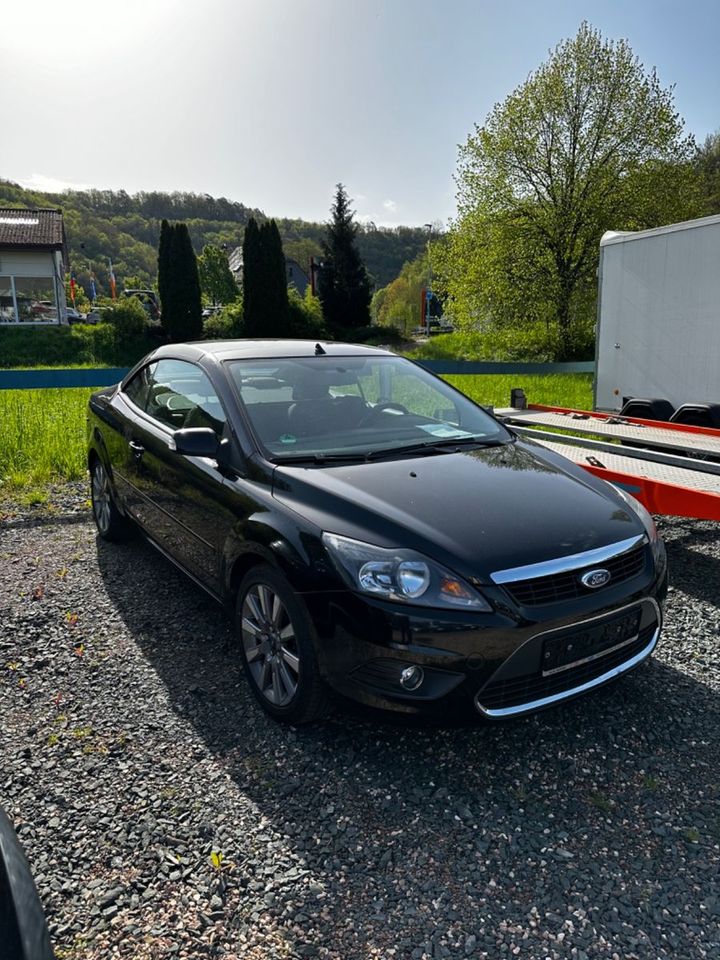 Ford Focus Cabrio Black Magic in Niederbrombach