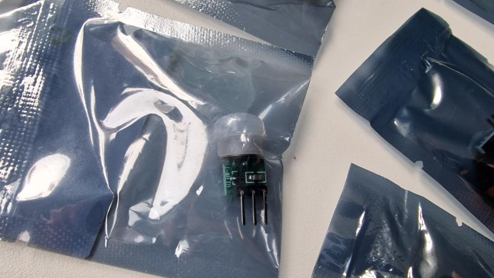 ESP32 Arduino Basteln u.a. HC-SR501, AM312, MQ-135, HC-SR04 etc. in Riegelsberg