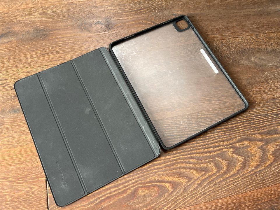 iPad Pro 12.9 3/4/5 Generation Case Hülle ESR magnetisch in Berlin