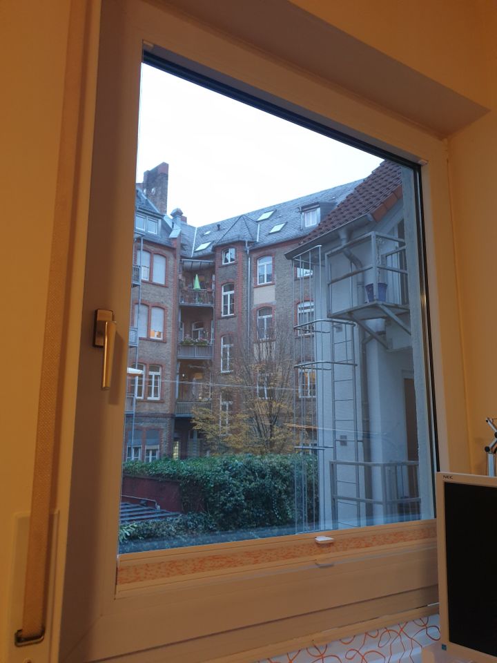 Verkaufe hochwertige, neue Luxaflex Fenster-Plissees in Wiesbaden