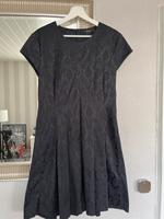 Oui Damen Kleid Etuikleid Gr. 42 schwarz Niedersachsen - Osnabrück Vorschau