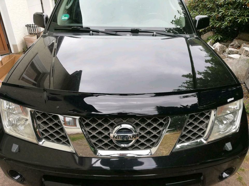 Steinschlagschutz Motorhaube Nissan Navara V1 silber schwarz