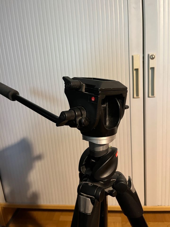 Manfrotto Stativ 701 RC2 in Landsberg (Lech)