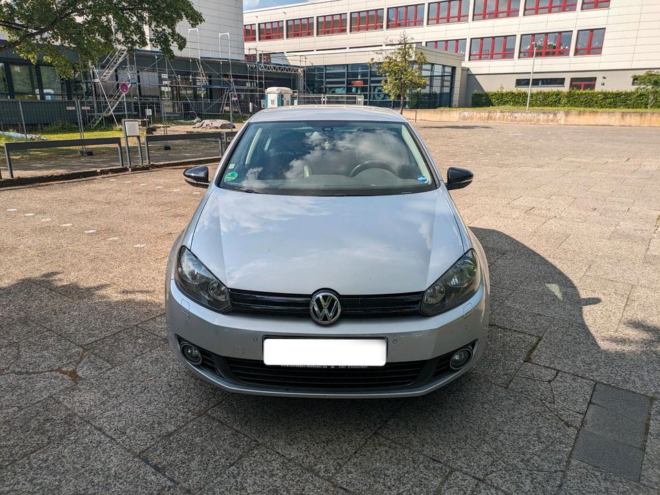 Volkswagen Golf 6 Match 1.2 TSI (Bluetooth, Navi, Touchscreen) in Einbeck