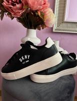 DKNY Sneaker schwarz 37.5 Damen weiss nagelneu plateau sport Nürnberg (Mittelfr) - Mitte Vorschau