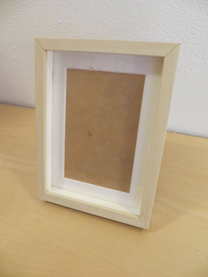 Bilderrahmen aus Holz m. Glasplatte, 20 x 15 cm, sehr guter Zust. in Winhöring