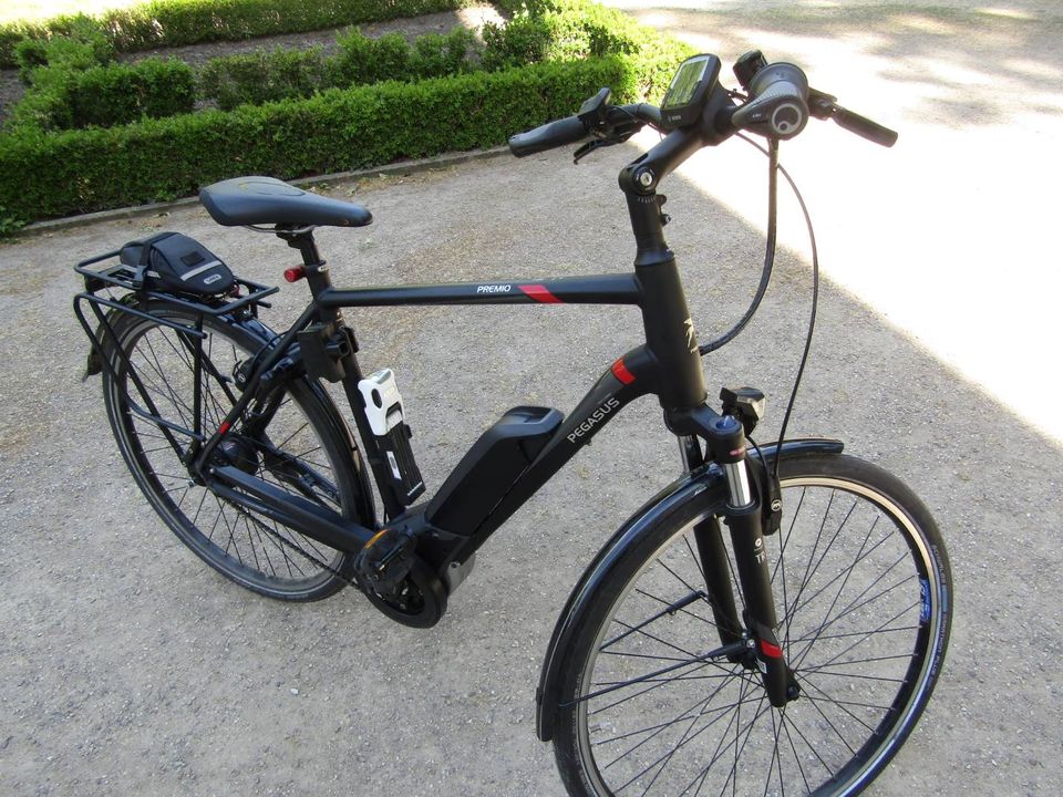 Pegasus 28'' E-Bike 58 cm Premio E8F Sport (2018) Fahrrad 2000 KM in Berlin