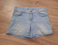 Zara kurze Jeans Shorts blau Gr. 140 Sachsen - Arnsdorf Vorschau